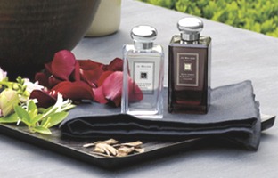 Jo Malone Lotus Blossom & Water Lily, Dark Amber & Ginger Lily fragrance
