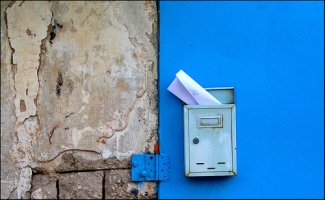 Chiquitita, post box in Tel Aviv