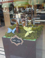 Al Qurashi, Knightsbridge, window display