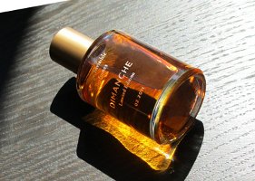 Strange Invisible Perfumes Dimanche