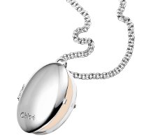 Chloe Shirley compact