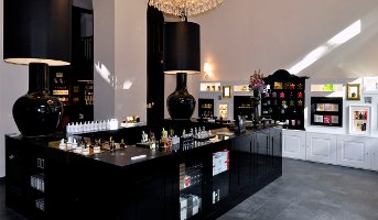 Madison perfume store in Budapest, interior