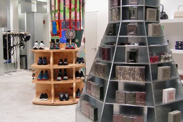 Dover Street Market, NYC, interior perfume display