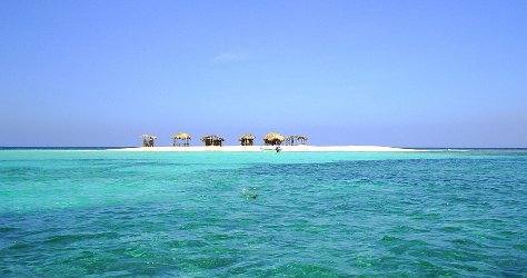 DOMINICAN REPUBLIC. Desert island.