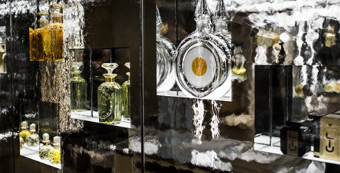 Guerlain, 68 Avenue des Champs-Élysées, interior