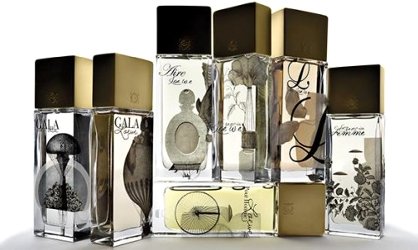 Loewe Más allá de la Realidad perfume bottles