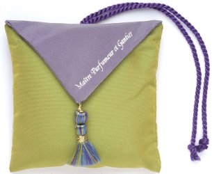 Maître Parfumeur et Gantier scented sachet