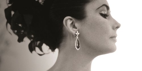 Liz Taylor, Bvlgari earrings