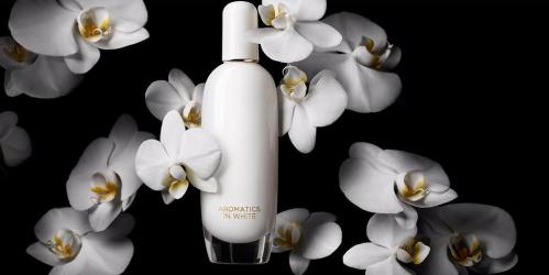 Clinique Aromatics in White